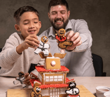 ULTIMATE GINGERBREAD HOUSE KIT